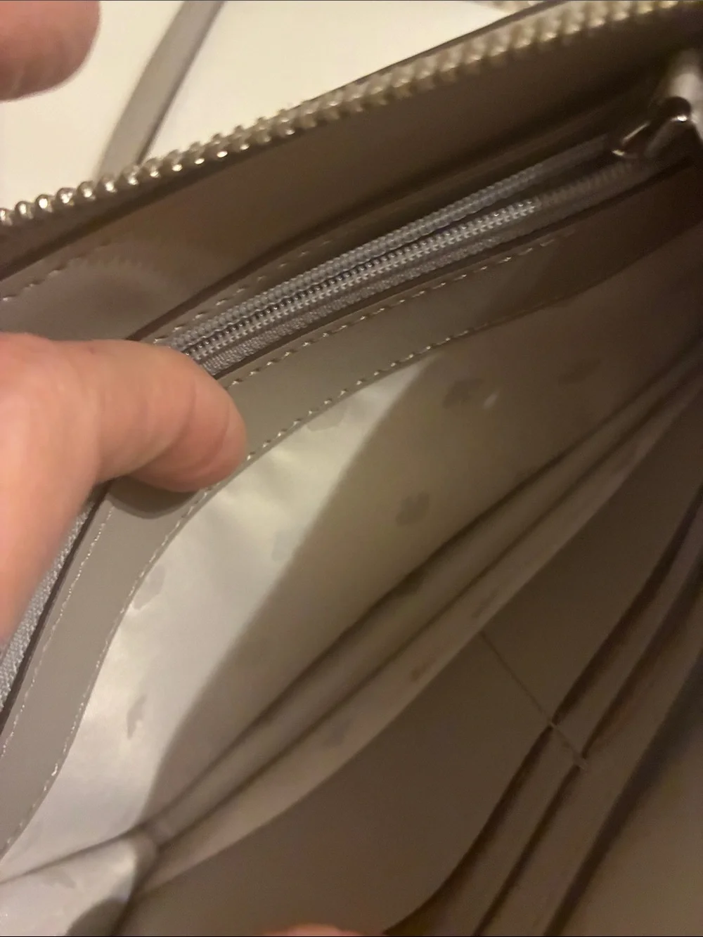 kate spade‎ taupe leather crossbody wallet